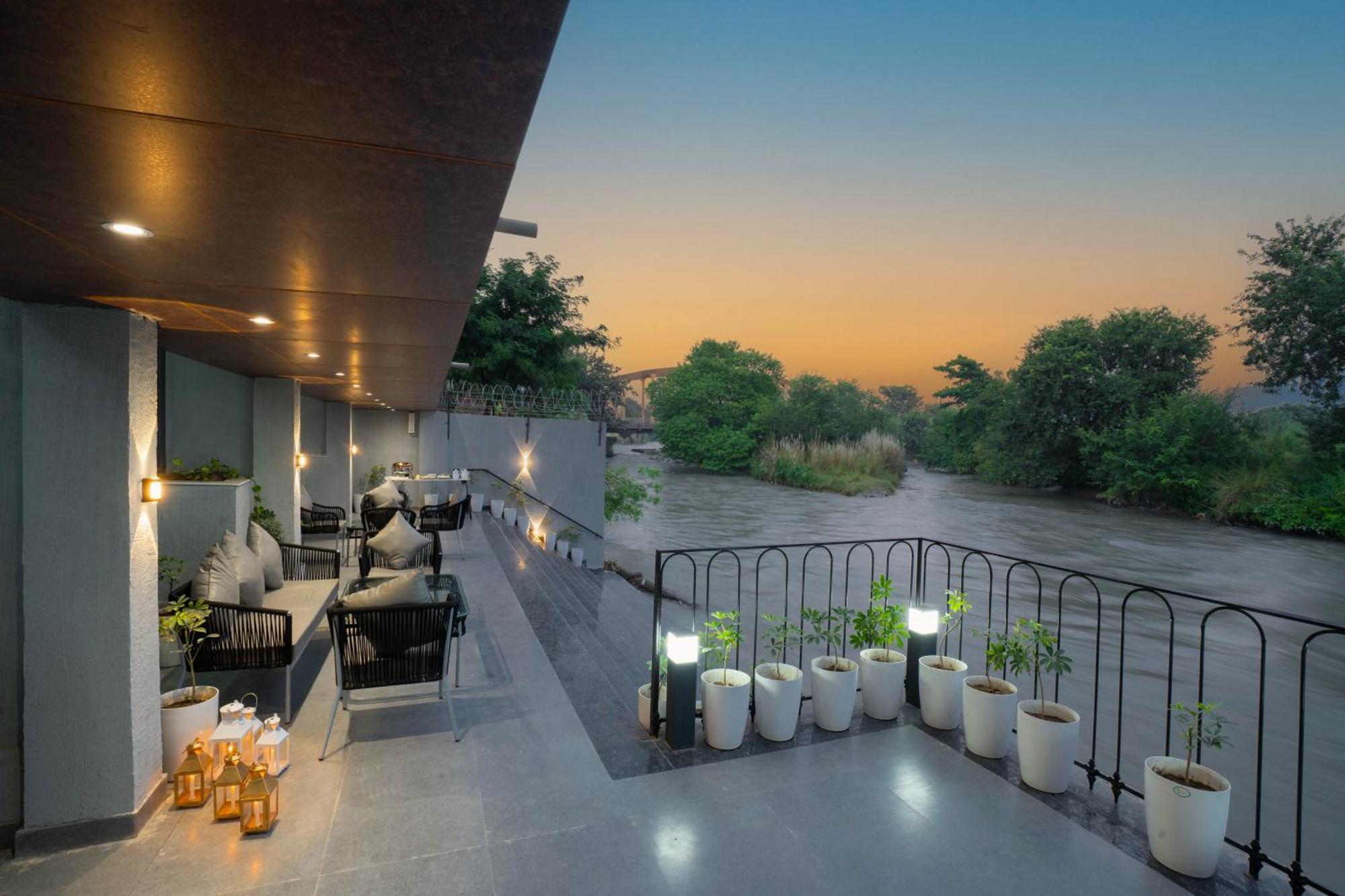 הרידוואר Sukoon By The Ganges - A Riverside Retreat מראה חיצוני תמונה